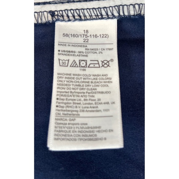 NWT GAP Women's WOVEN BERMUDA Shorts, TAPES NAVY, Size 18 - Picture 9 of 9